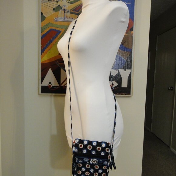 Vera Bradley NIGHT OWL Mini Hipster Crossbody Purse Black Blue White Flower - Picture 3 of 11